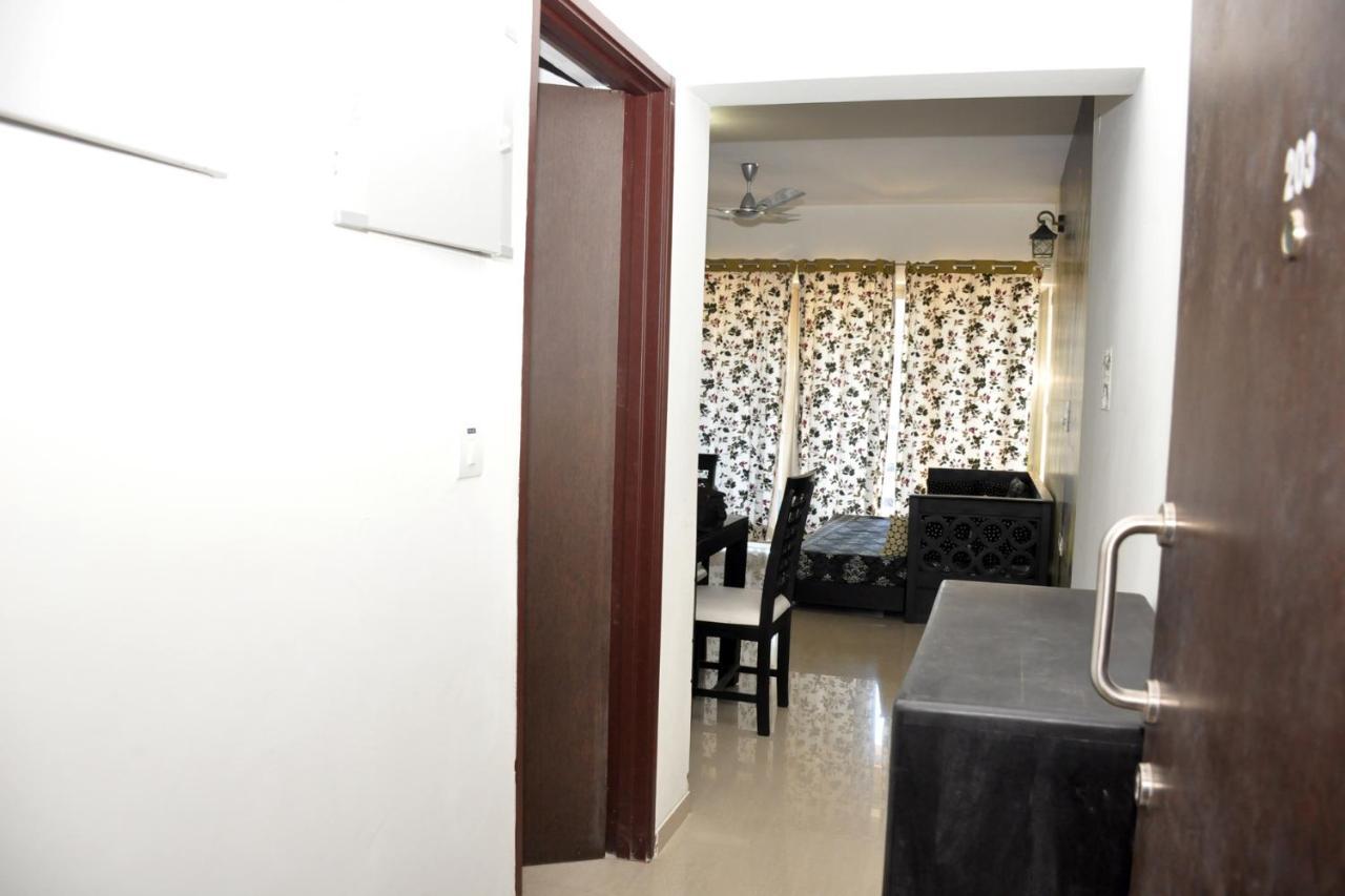 2Bhk Lake View Apartment 라바사 외부 사진